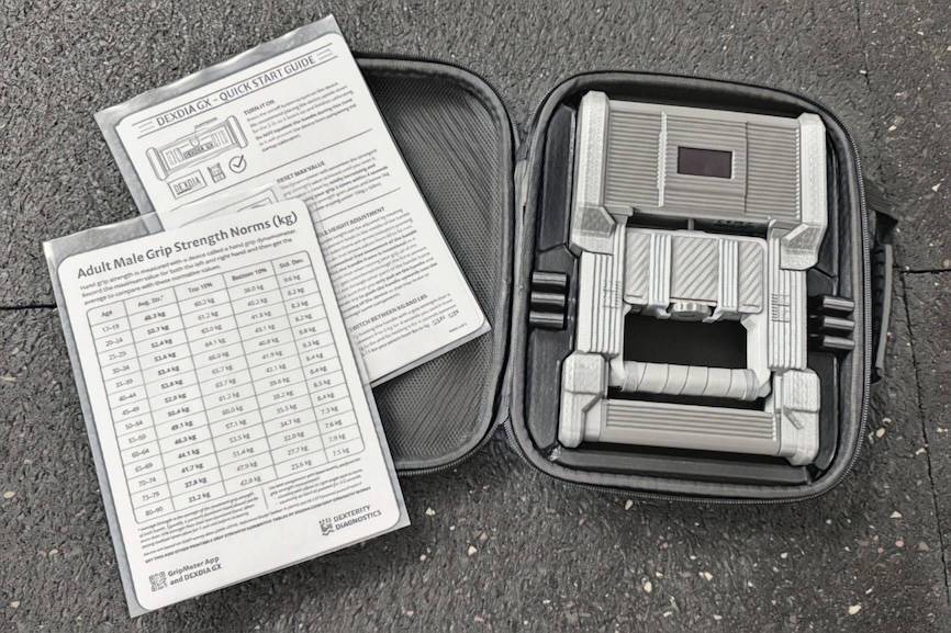 DEXDIA GX and its case